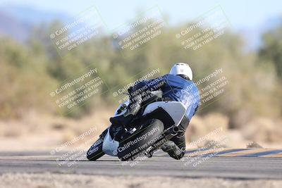 media/Dec-07-2025-CVMA (Sun) [[3e7d2de5dc]]/Race 12- Formula 40 MW and LW/